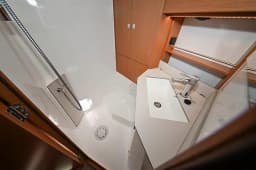 Bavaria C46 in Zadar / Marina Zadar thumbnail 60