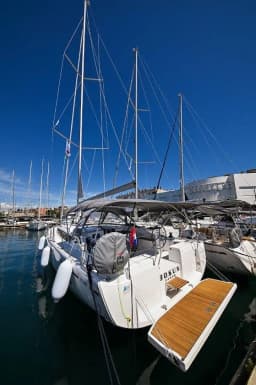 Bavaria C46 in Zadar / Marina Zadar thumbnail 7
