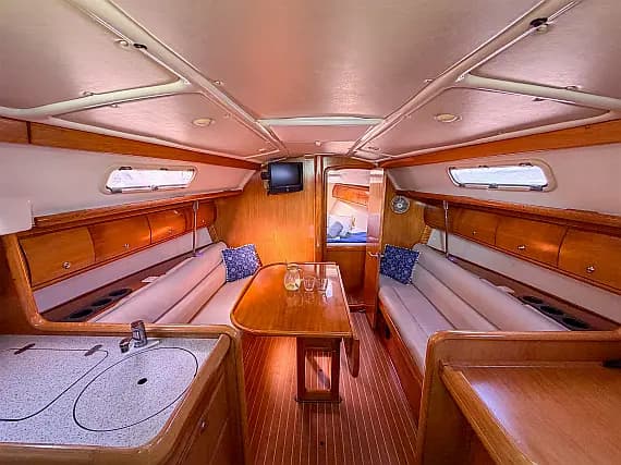 Bavaria Cruiser 32 in Lefkada / Vliho Yacht Club - Photo 3
