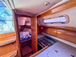 Bavaria Cruiser 32 in Lefkada / Vliho Yacht Club thumbnail 6