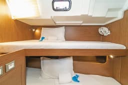 Oceanis 51.1 in Athens / Alimos Marina thumbnail 12