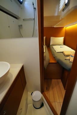 Jeanneau 54 in Marmaris / Albatros Marina thumbnail 12
