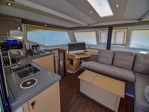 Lucia 40 in Marmaris Yacht Marina - Photo 3