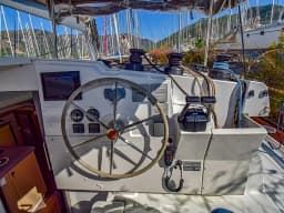 Lucia 40 in Marmaris Yacht Marina thumbnail 26