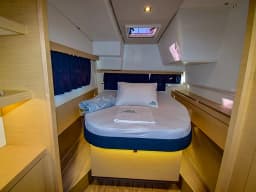 Lucia 40 in Marmaris Yacht Marina thumbnail 35