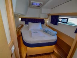 Lucia 40 in Marmaris Yacht Marina thumbnail 41
