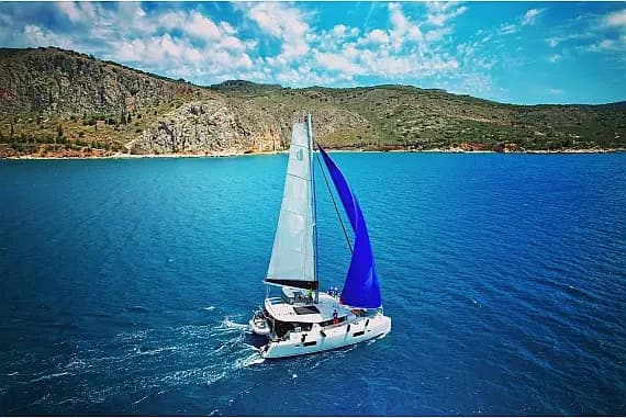 Lagoon 42 in Athens / Alimos Marina - image 1