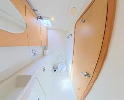 Lagoon 400 S2 in Papeete, Tahiti / Papeete thumbnail 17