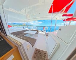 Lagoon 400 S2 in Papeete, Tahiti / Papeete thumbnail 19