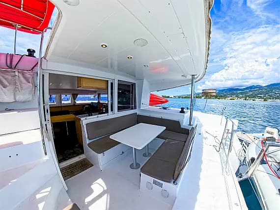 Lagoon 400 S2 in Papeete, Tahiti / Papeete - Photo 3