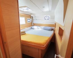 Lagoon 400 S2 in Papeete, Tahiti / Papeete thumbnail 9