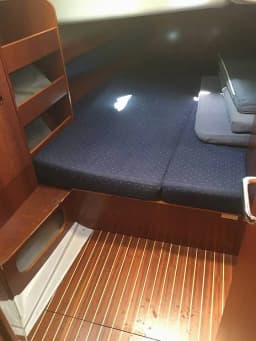 Oceanis 423 in Rome / Marina di Nettuno thumbnail 4