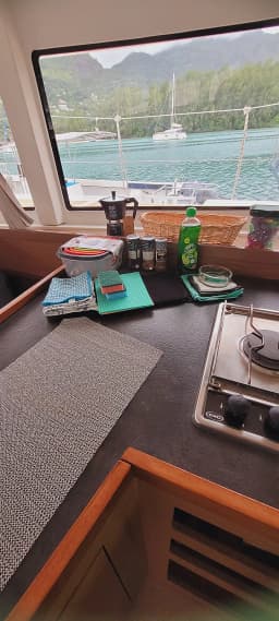 Lagoon 42 in Eden Island / Mahe, Victoria / Eden Island Marina thumbnail 8