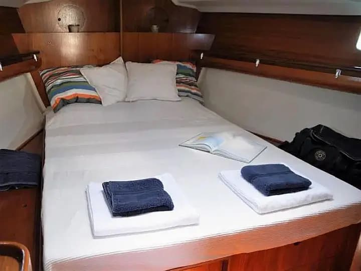 Oceanis 440 in Volos / Port of Volos - Photo 4