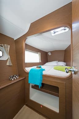 Lagoon 380 in Corfu / Gouvia / D-Marin Marina Gouvia thumbnail 9