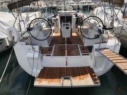 Sun Odyssey 519 in Lefkada / D-Marin Marina Lefkas thumbnail 9