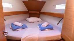Sun Odyssey 439 in Volos / Port of Volos thumbnail 10
