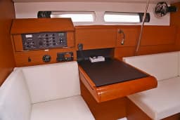 Sun Odyssey 439 in Volos / Port of Volos thumbnail 15