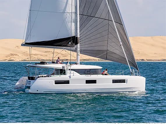 Lagoon 46 in Athens / Alimos Marina - image 1