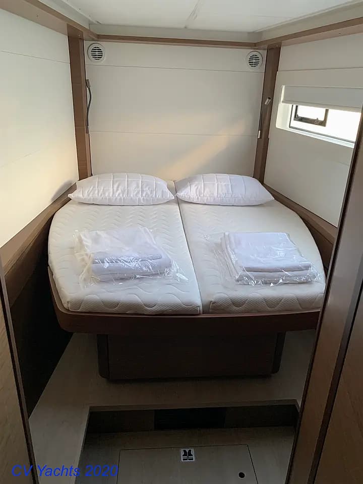 Lagoon 46 in Athens / Alimos Marina - Photo 4