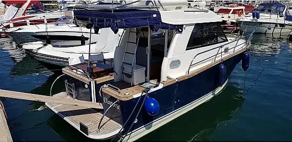 Adria Event 850 in Biograd / Marina Šangulin - Photo 1