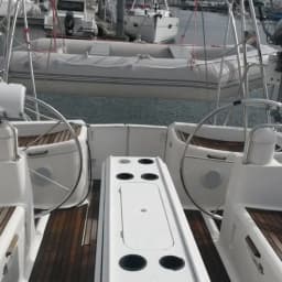 Sun Odyssey 45.2 in Arzon / Port du Crouesty thumbnail 4