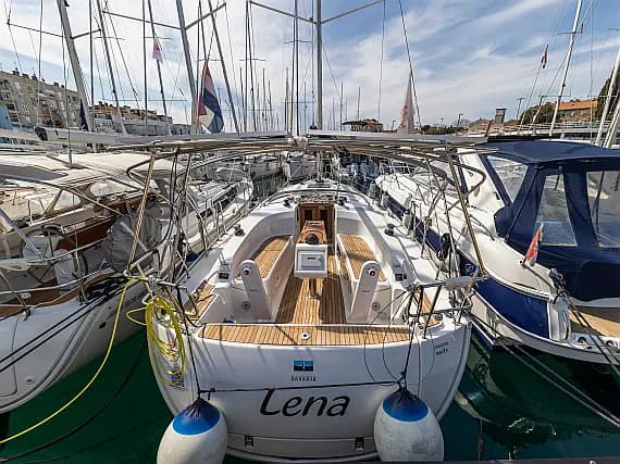 Bavaria Cruiser 34 Style in Zadar / Marina Zadar - image 1