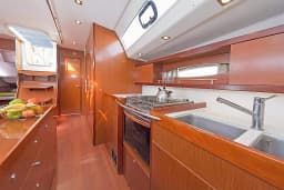 Oceanis 50 in Athens / Alimos Marina thumbnail 7