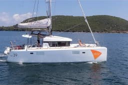 Lagoon 39 in Preveza Marina thumbnail 6