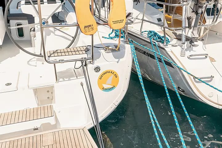 Oceanis 40.1 in Rhodes / Mandraki Port - Photo 4