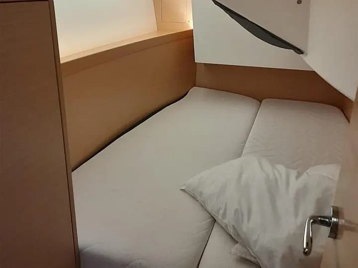 Sun Odyssey 349 in Piombino / Salivoli - Photo 5