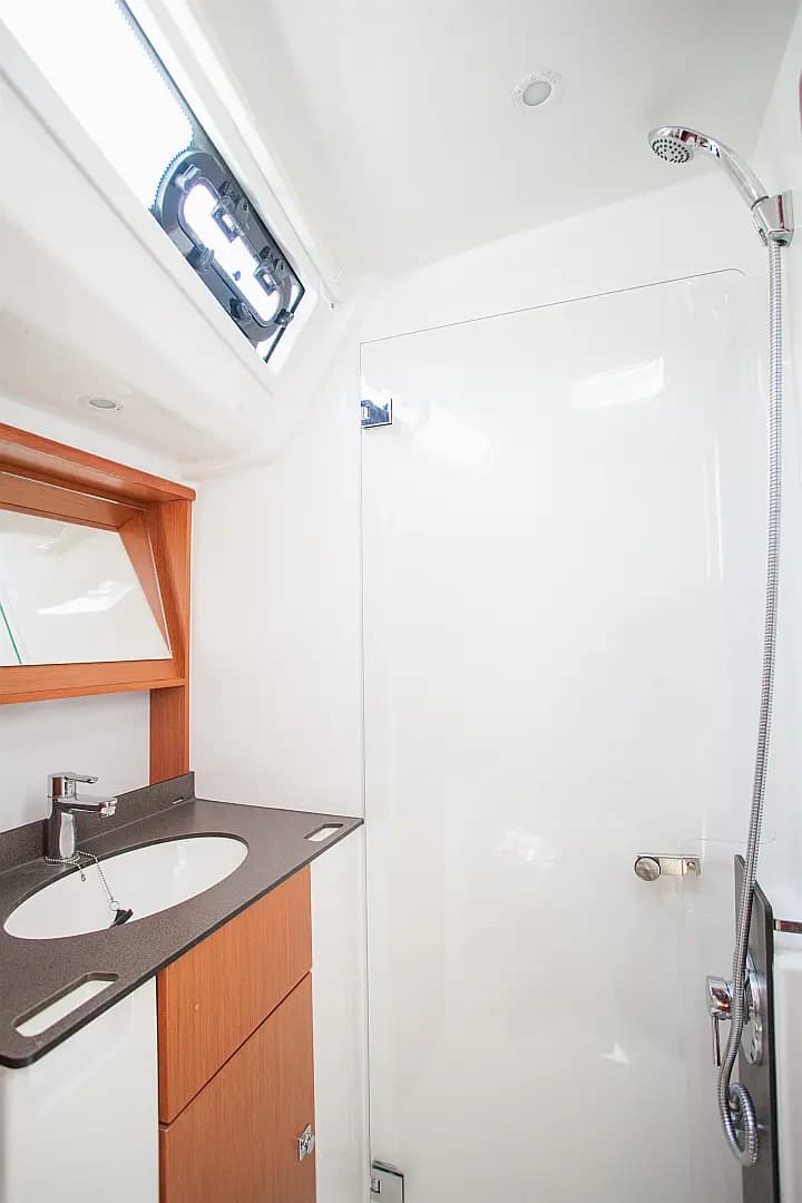 Bavaria Cruiser 51 in Trogir / ACI Marina Trogir - Photo 5