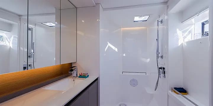 Leopard 50 in Raiatea / Apooiti Marina - Photo 5