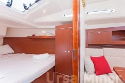 Hanse 345 in Preveza Main Port thumbnail 10