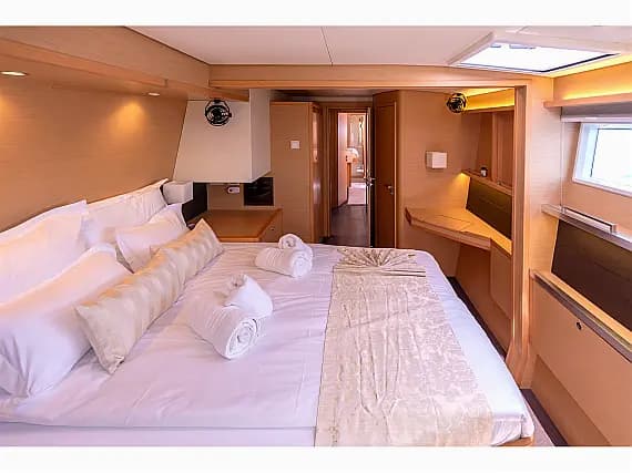 Lagoon 560 S2 in Split / Port of Split / West Harbour - Photo 3