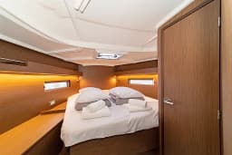 Oceanis 40.1 in Skradin / ACI Marina Skradin thumbnail 3