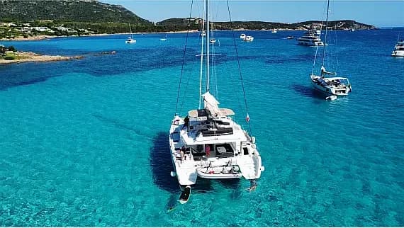 Lagoon 52F in Sardinia / Golfo Aranci / Marina dell'Isola - Photo 1