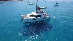 Lagoon 52F in Sardinia / Golfo Aranci / Marina dell'Isola thumbnail 9