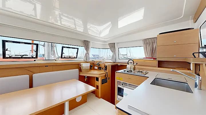 Excess 11 in Rhodes New Marina - Photo 4