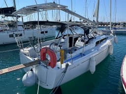 Oceanis 34.1 in Sukošan / D-Marin Dalmacija Marina thumbnail 5