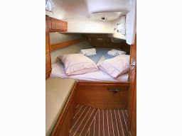 Bavaria 38 Cruiser in Lavrion Main Port thumbnail 13