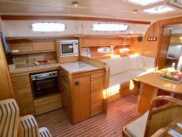 Bavaria 38 Cruiser in Lavrion Main Port thumbnail 2