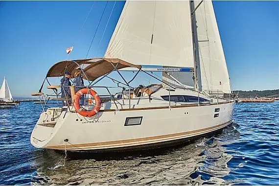Elan Impression 40 in Vigo / Real Club Nautico de Vigo - Photo 2