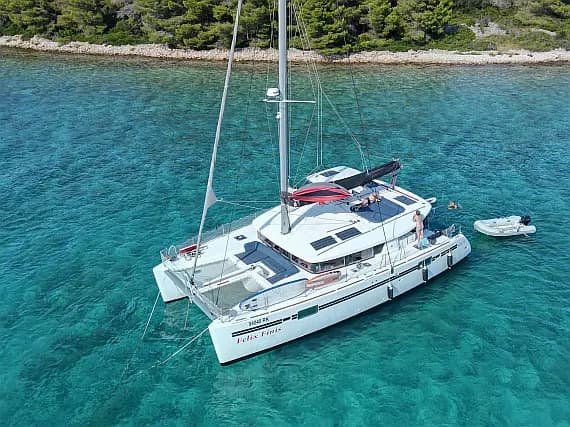 Lagoon 450 Sport in Zanzibar / Azam Marina - Photo 1