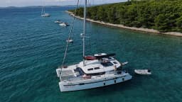 Lagoon 450 Sport in Zanzibar / Azam Marina thumbnail 10