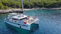 Lagoon 450 Sport in Zanzibar / Azam Marina thumbnail 13