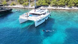 Lagoon 450 Sport in Zanzibar / Azam Marina thumbnail 16