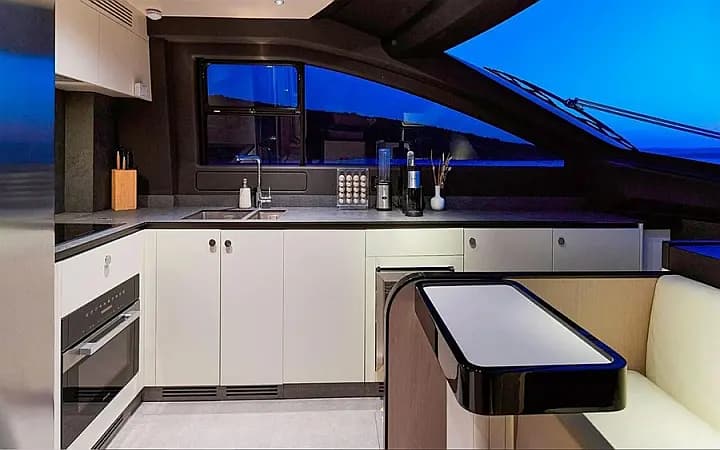 Azimut 78 Fly in Split / ACI Marina Split - Photo 5