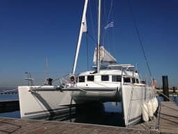 Lagoon 380 in Athens / Alimos Marina thumbnail 3