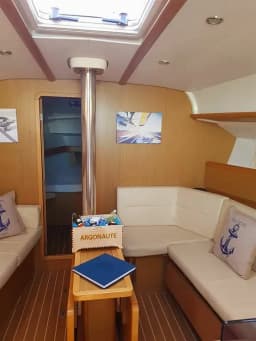 Sun Odyssey 42 i in Lefkada / Nikiana Marina thumbnail 15
